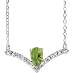 14KT GOLD 0.48 CT PERIDOT & .08 CTW DIAMOND ACCENT "V" BAR NECKLACE