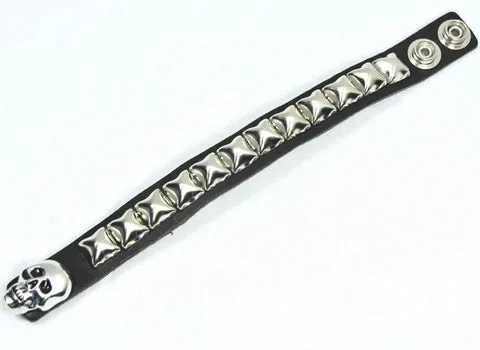 Black Leather Bracelet w/ 1 Row of Silver Pyramid Studs and Skull Snap