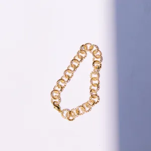 Elegant Gold-Tone Chain Bracelet