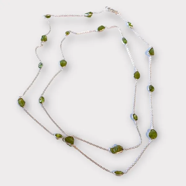 Long Peridot Necklace (PG47)