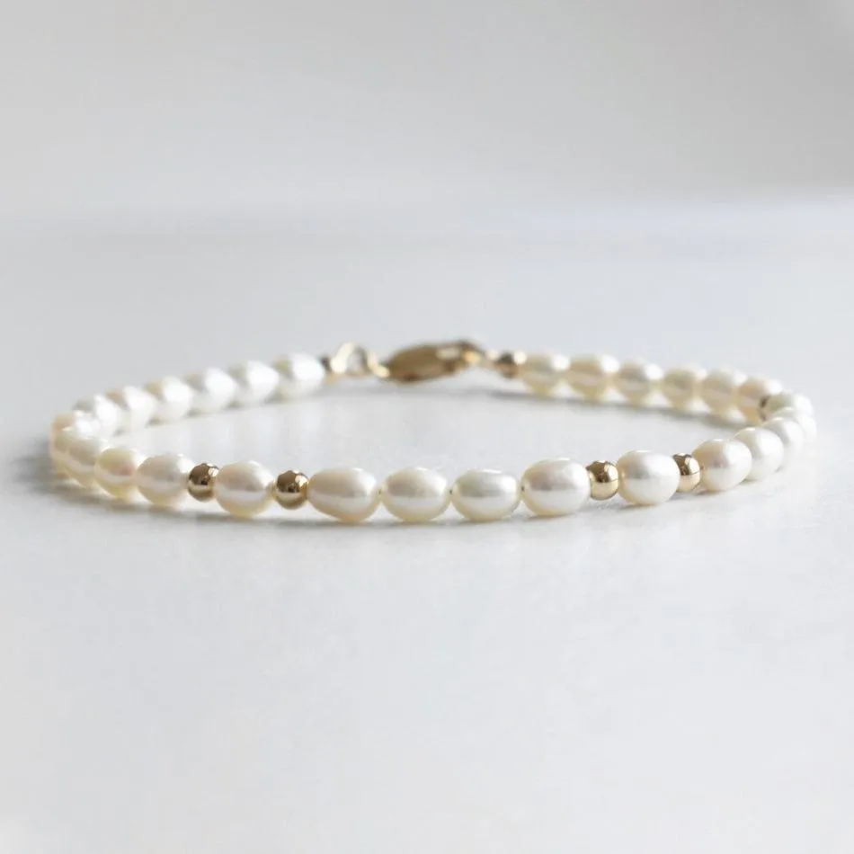 Pearl Dainty Bracelet