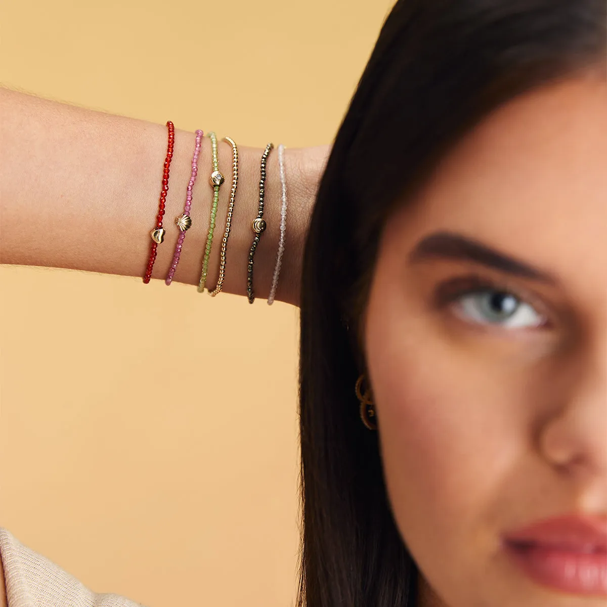 Red Agate Gemstone Bracelet in 9k Gold