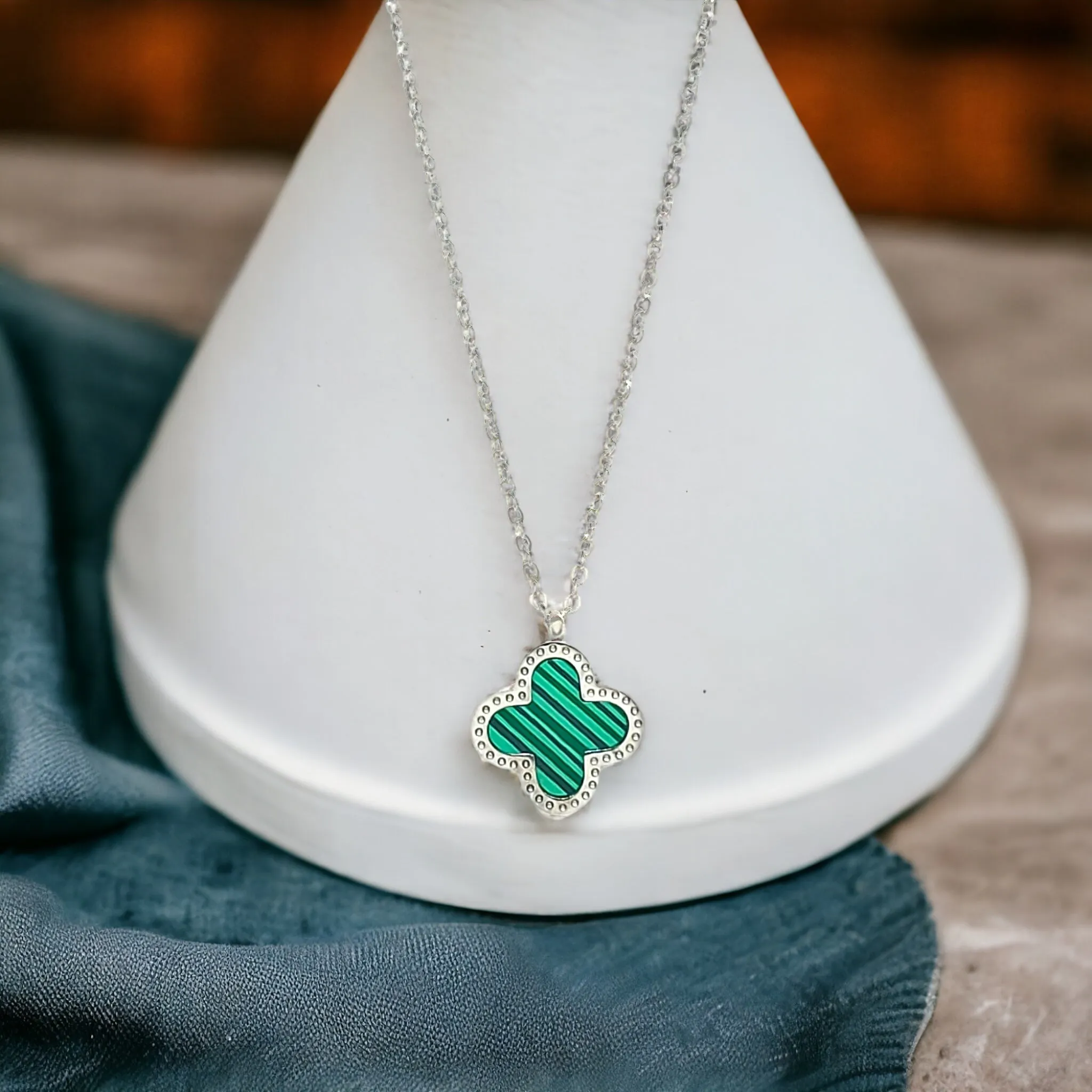 Silver Colored Clover Pendant Necklace