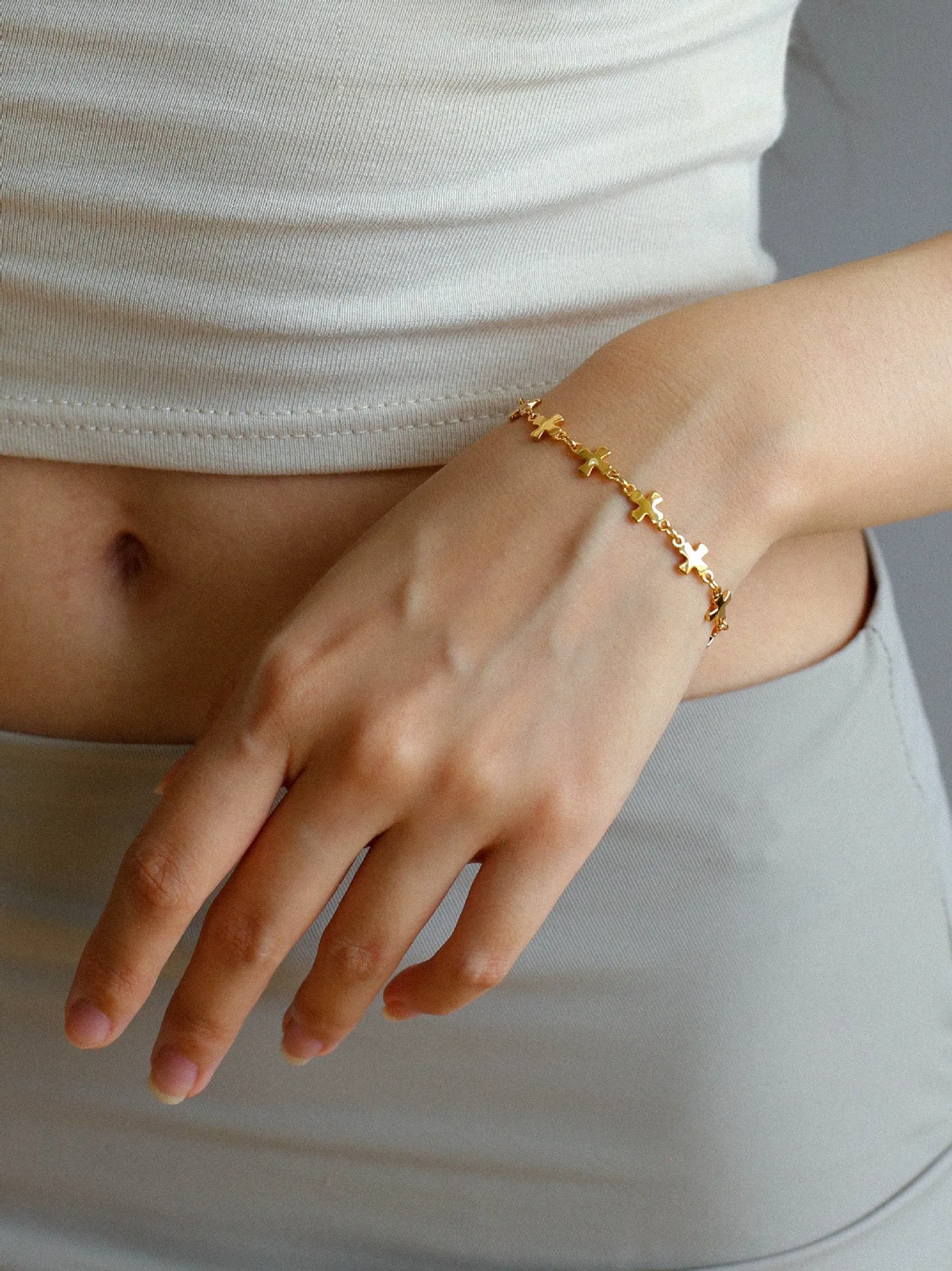 Simple Cross Bracelet Gold Silver