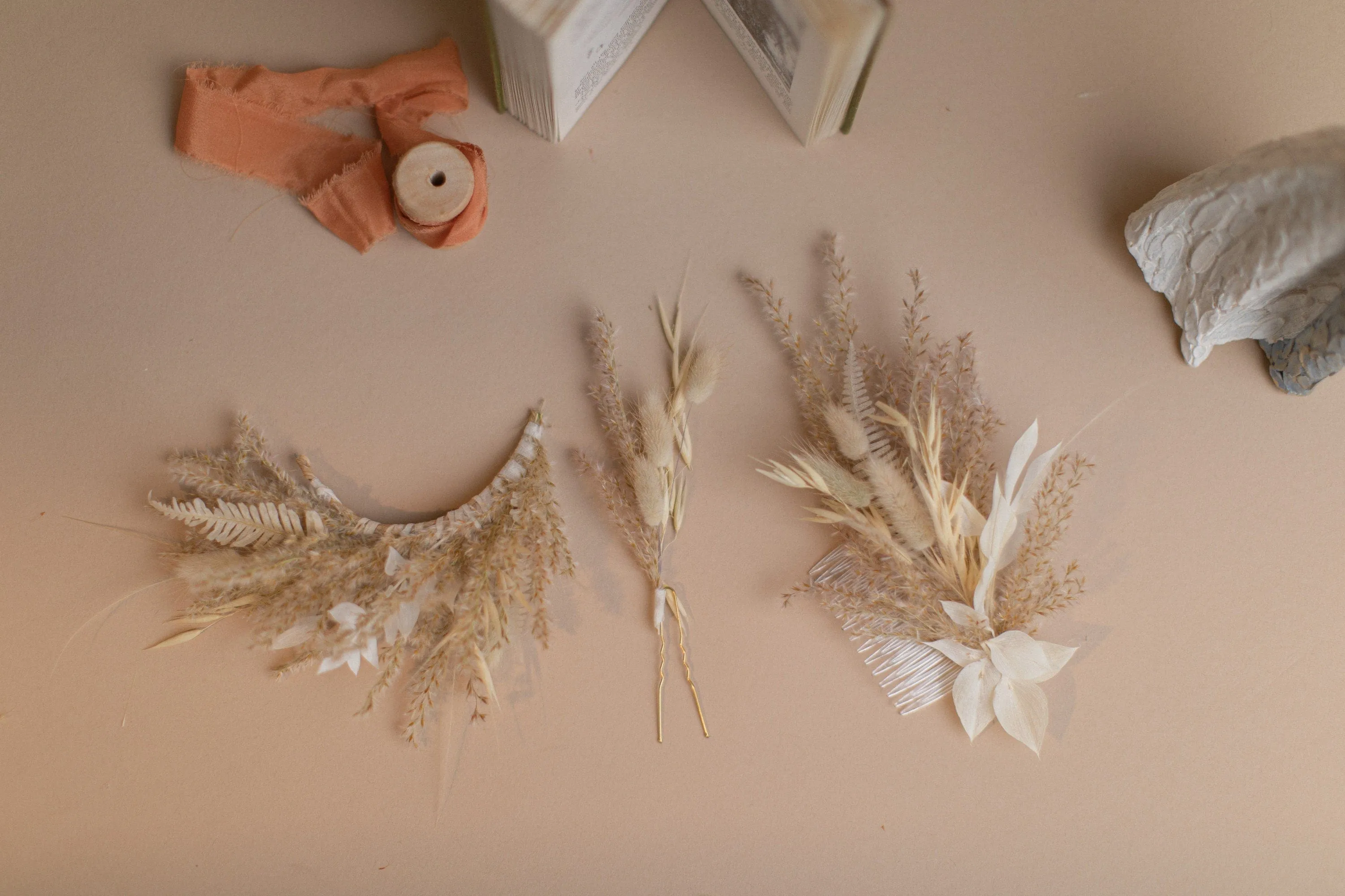 The Pampas And Prairie Hair Comb Wedding Accessory Set / Boho Wedding