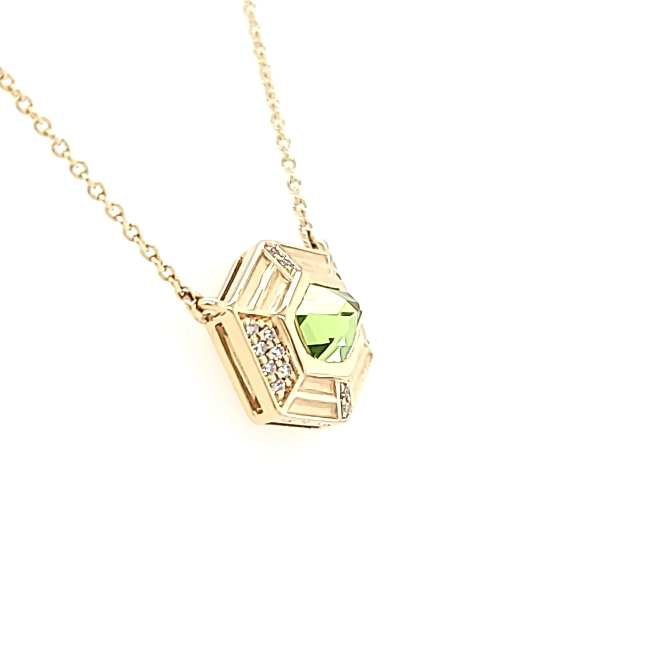 Yellow Gold Peridot Point Necklace (I7623)